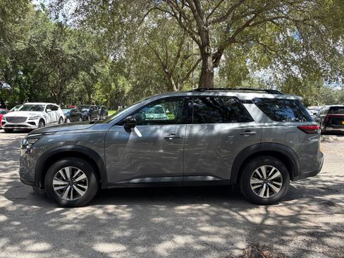 Used 2026 Nissan Pathfinder SL FWD image 18
