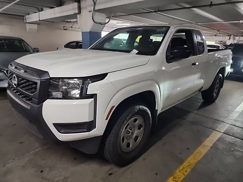 Used 2025 Nissan Frontier S w/ S Utility Package RWD image 4