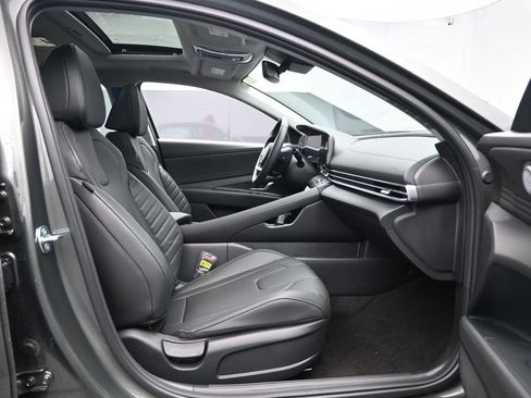 New 2026 Hyundai Elantra Limited image 31