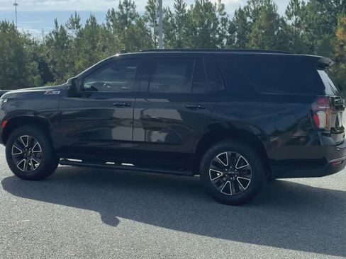 Used 2021 Chevrolet Tahoe Z71 w/ Luxury Package AWD/4WD image 6