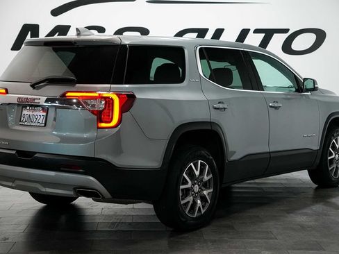 Used 2023 GMC Acadia SLE FWD image 4