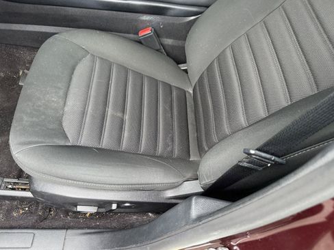 Used 2017 Ford Fusion SE FWD image 11