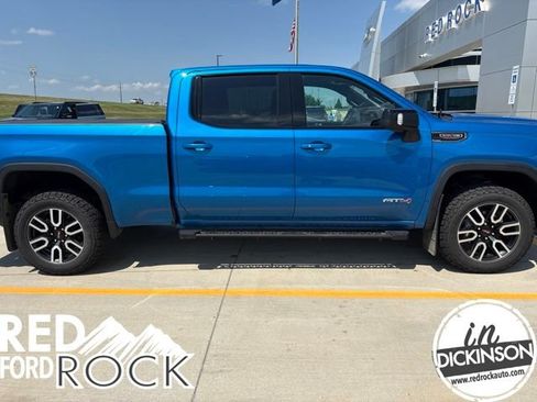 Used 2022 GMC Sierra 1500 AT4 AWD/4WD image 1