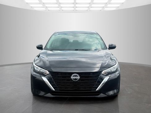 Used 2025 Nissan Sentra SV FWD image 8