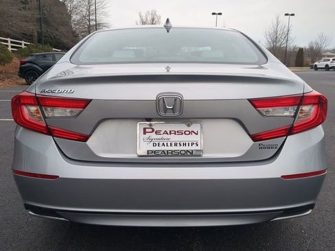 Used 2019 Honda Accord LX image 5