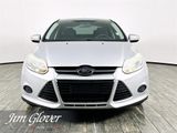 Used 2013 Ford Focus SE w/ SE Winter Pkg image 2