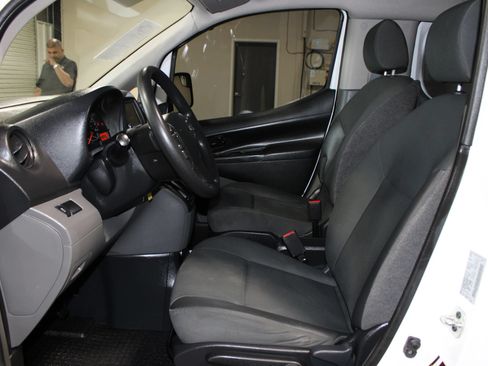Used 2021 Nissan NV200 S FWD image 8