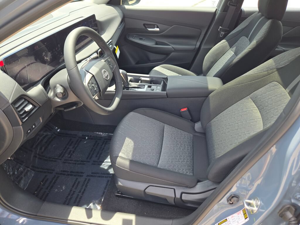 Used 2026 Nissan Sentra SV w/ SV Convenience Package FWD image 15