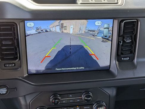 Used 2025 Ford Bronco Big Bend image 18