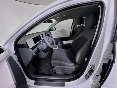 Used 2024 Hyundai Ioniq 5 SEL image 13