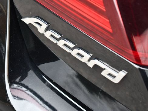 Used 2017 Honda Accord Sport image 16