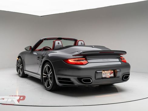 Used 2012 Porsche 911 4 Cabriolet image 5