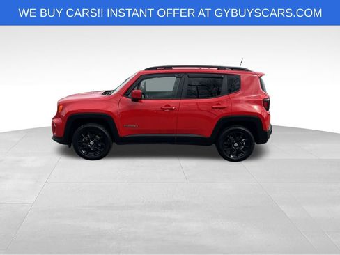 Used 2019 Jeep Renegade Latitude w/ Cold Weather Group image 3