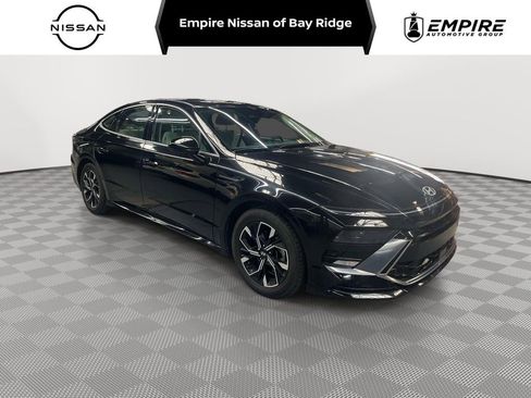Used 2024 Hyundai Sonata SEL FWD image 1