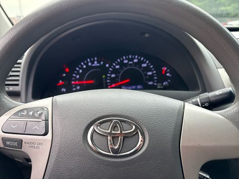 Used 2011 Toyota Camry LE w/ LE Extra-Value Pkg FWD image 12