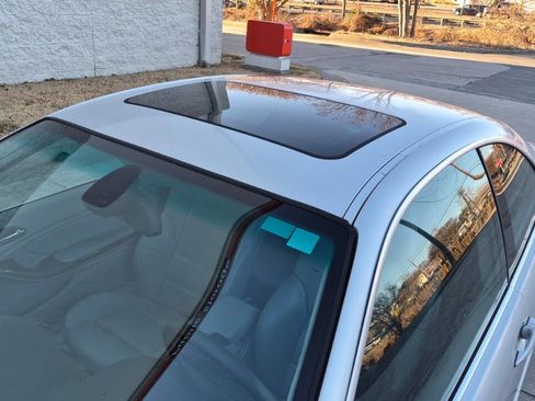 Used 2004 BMW 325Ci Coupe image 11