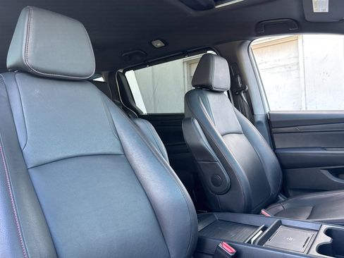 Used 2025 Honda Odyssey Sport-L image 30