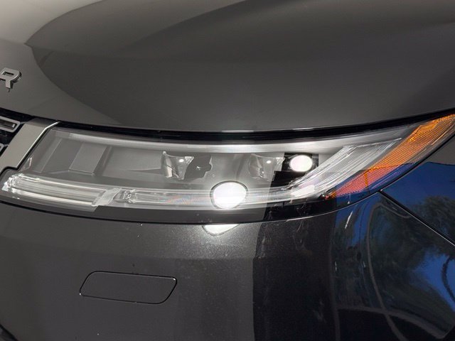 New 2027 Land Rover Range Rover Sport SE AWD/4WD image 12
