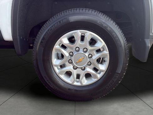 Used 2024 Chevrolet Silverado 2500 LTZ w/ LTZ Plus Package AWD/4WD image 13