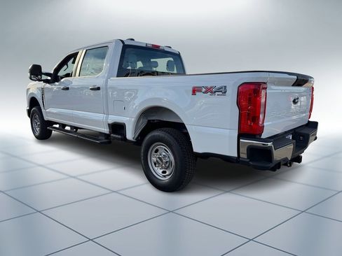 New 2026 Ford F250 XL w/ FX4 Off-Road Package image 4