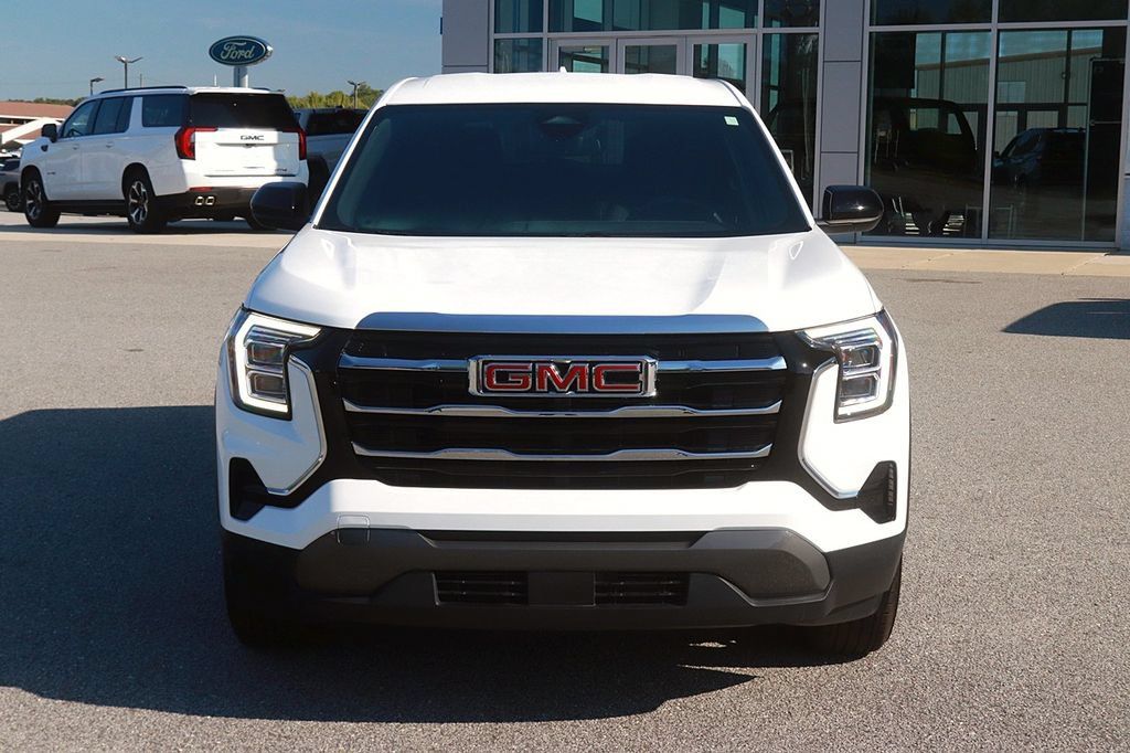 Used 2026 GMC Terrain Elevation FWD image 2
