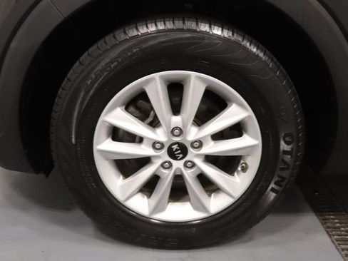 Used 2019 Kia Sorento AWD image 21