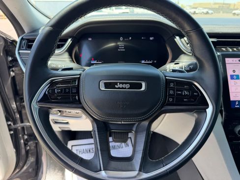 Used 2022 Jeep Grand Cherokee L Overland AWD/4WD image 19
