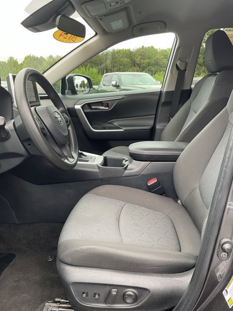 Used 2024 Toyota RAV4 XLE FWD image 13