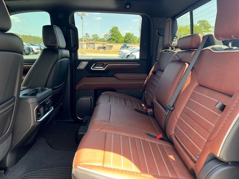 New 2026 GMC Sierra 2500 Denali Ultimate image 12