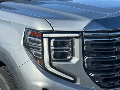 Used 2023 GMC Sierra 1500 Denali Ultimate AWD/4WD image 45