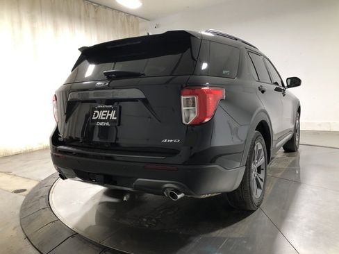 Used 2023 Ford Explorer XLT w/ Equipment Group 202A image 7