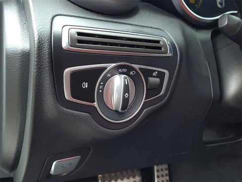 Used 2022 Mercedes-Benz C 300 Coupe image 24