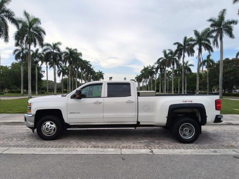 Used 2016 Chevrolet Silverado 3500 LT w/ LT Convenience Package AWD/4WD image 16
