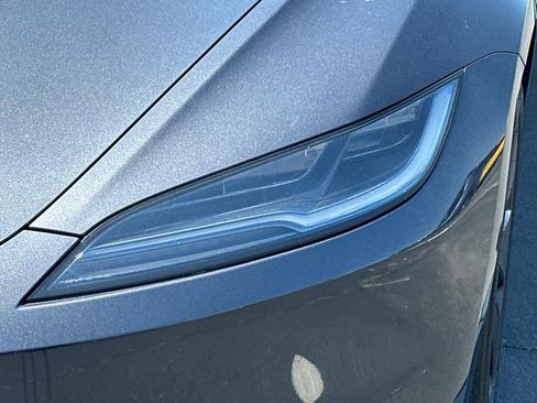 Used 2024 Tesla Model 3 Standard Range RWD image 11