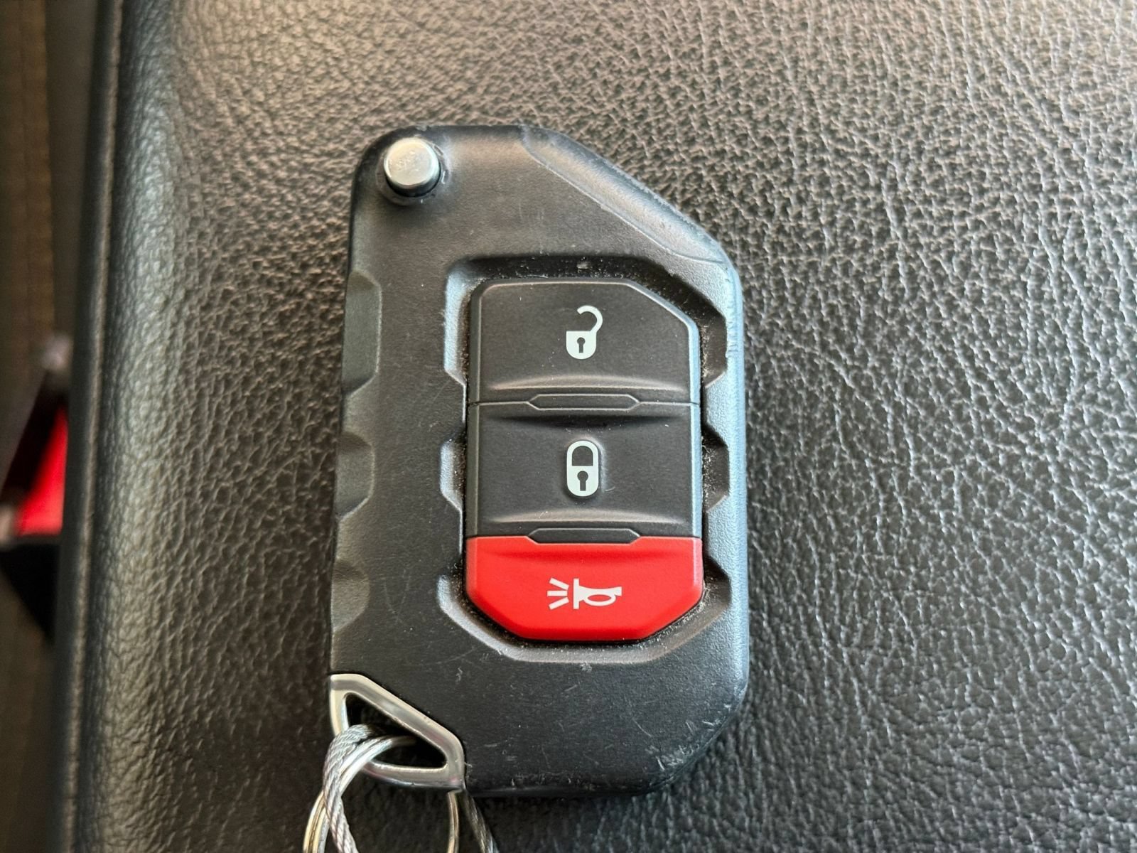 Used 2025 Jeep Wrangler Unlimited Sport AWD/4WD image 20