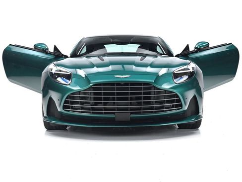 Used 2024 Aston Martin DB12 Coupe RWD image 36