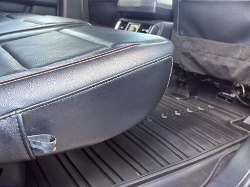 Used 2023 Ford F150 Lariat AWD/4WD image 26