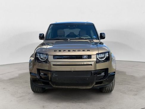 New 2026 Land Rover Defender 110 X-Dynamic SE image 8