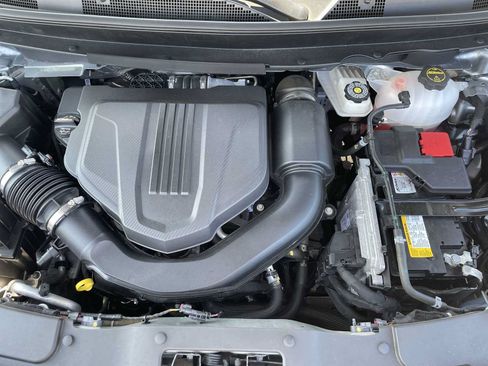 Used 2024 Chevrolet Traverse RS w/ LPO, Floor Liner Package AWD/4WD image 32