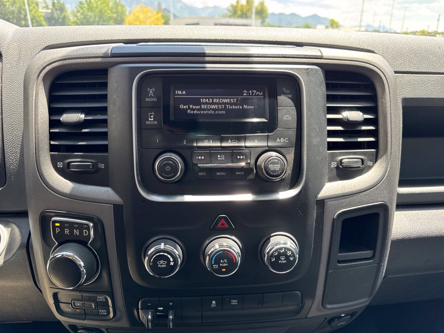 Used 2018 RAM 1500 Express AWD/4WD image 25