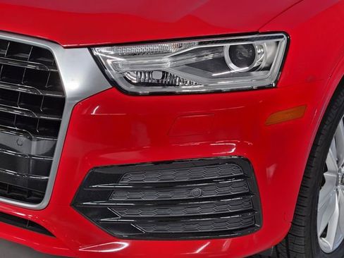 Used 2018 Audi Q3 2.0T Premium FWD image 12