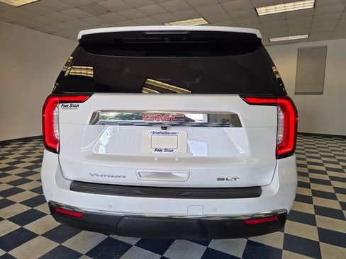 Used 2022 GMC Yukon SLT w/ SLT Premium Package RWD image 6