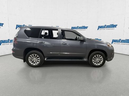 Used 2016 Lexus GX 460 w/ Premium Package AWD/4WD image 12