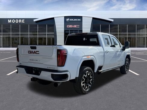 New 2026 GMC Sierra 2500 Denali w/ Denali Reserve Package image 3
