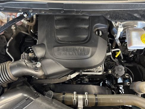 Used 2024 RAM 2500 Big Horn w/ Bed Utility Group image 40