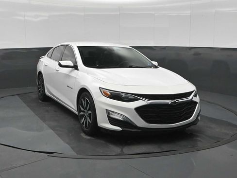 Used 2021 Chevrolet Malibu RS FWD image 2