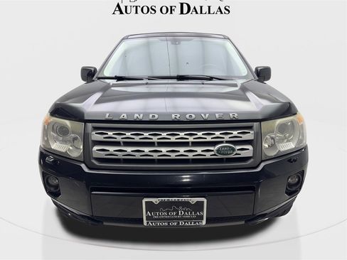 Used 2011 Land Rover LR2 HSE image 3