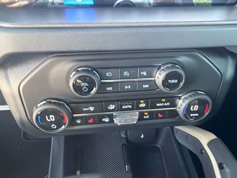 New 2026 Ford Bronco Badlands AWD/4WD image 27