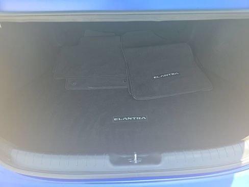 Used 2023 Hyundai Elantra SEL FWD image 20