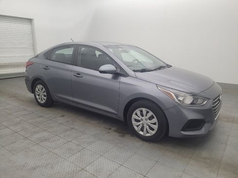 Used 2019 Hyundai Accent SE FWD image 11